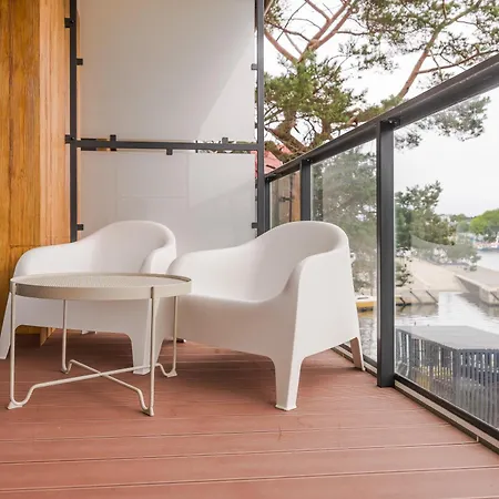 Penthouse Lighthouse Surfingbird Διαμέρισμα Mrzeżyno