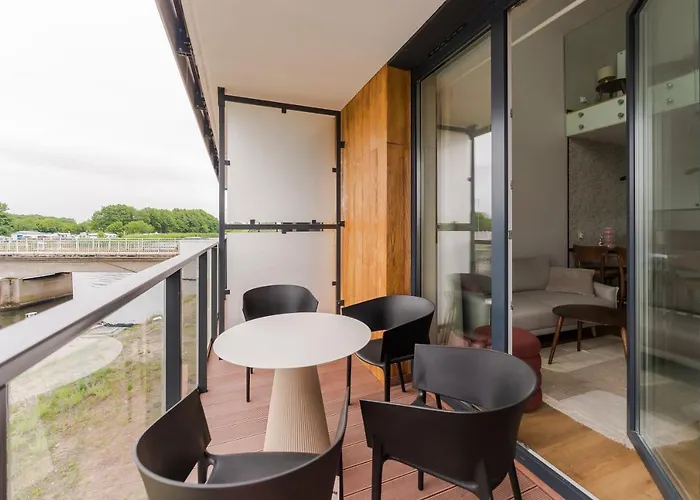 Penthouse Lighthouse Surfingbird * Mrzeżyno