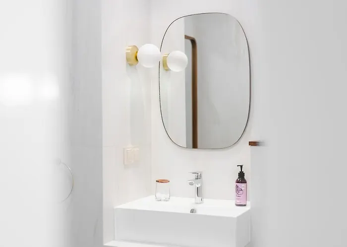 Penthouse Lighthouse Surfingbird *