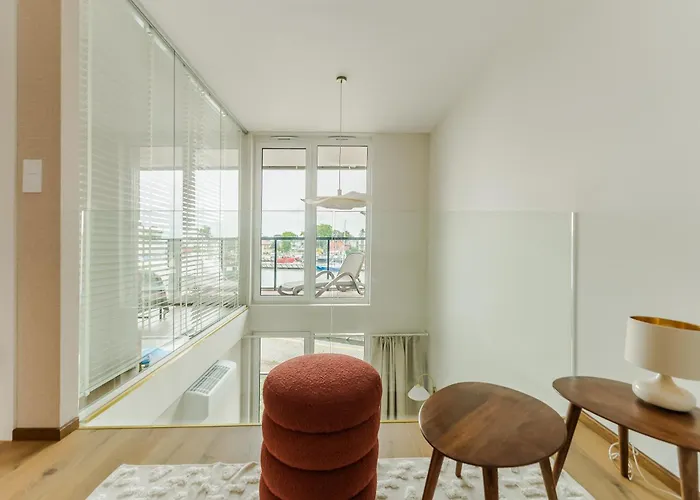 Penthouse Lighthouse Surfingbird * Mrzeżyno